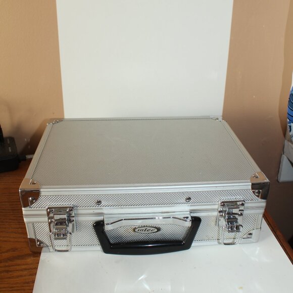 Intec Gameboy Advance Aluminum Case - Picture 1 of 3